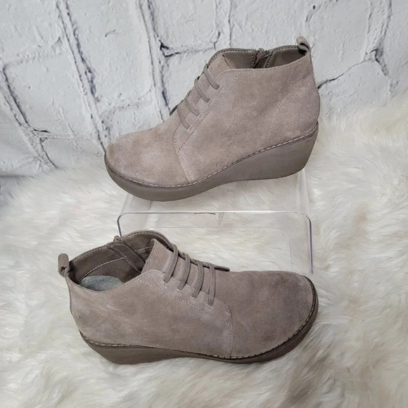 Reaction by KENNETH COLE Womens Grey Wedge Platform Ankle Boot Bootie Casual 8 - Picture 11 of 11
